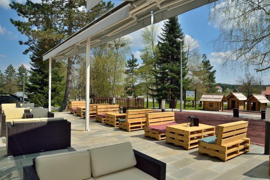 Hotel Grabovac Plitvicka Jezera Exterior photo